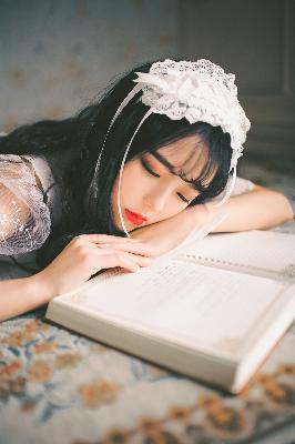 当着老公的面被维修工欺负