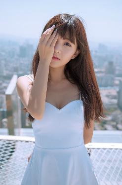被部长玩弄的人妻HD