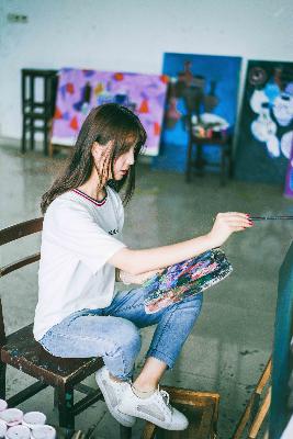 女人张开腿让男人添