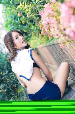 人妻饥渴偷公乱中文字幕