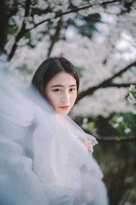 强 暴 疼 哭 处 女在线观看