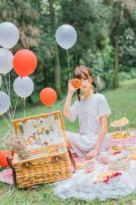 强摸秘书人妻大乳BD