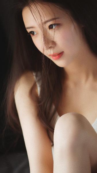 公交车上双乳被老汉揉搓玩