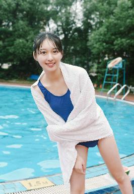 被部长玩弄的人妻HD
