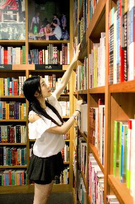 国产女人18毛片水真多18精品