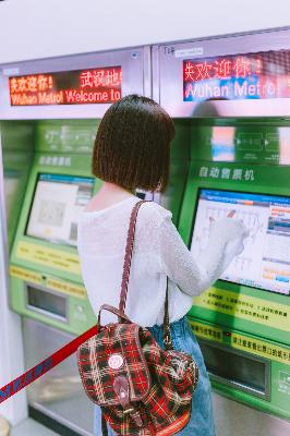 粉色ABB苏州晶体