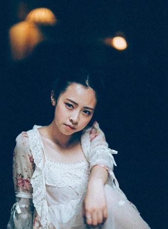 巜被部长玩弄的人妻