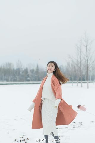 久久亚洲精品无码VA白人极品